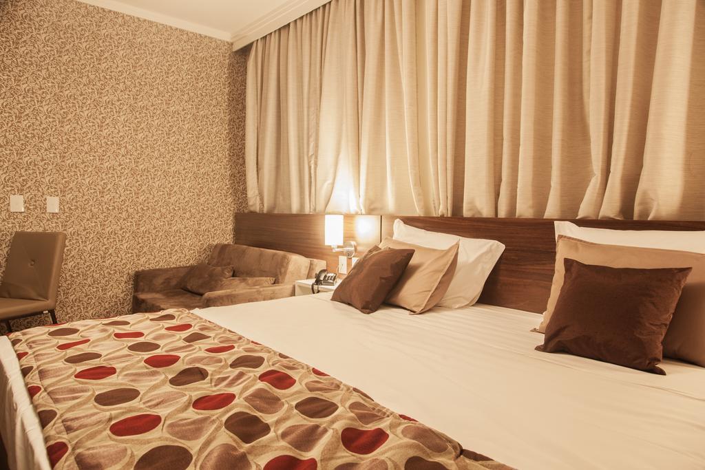 Class Hotel Pouso Alegre Exterior photo